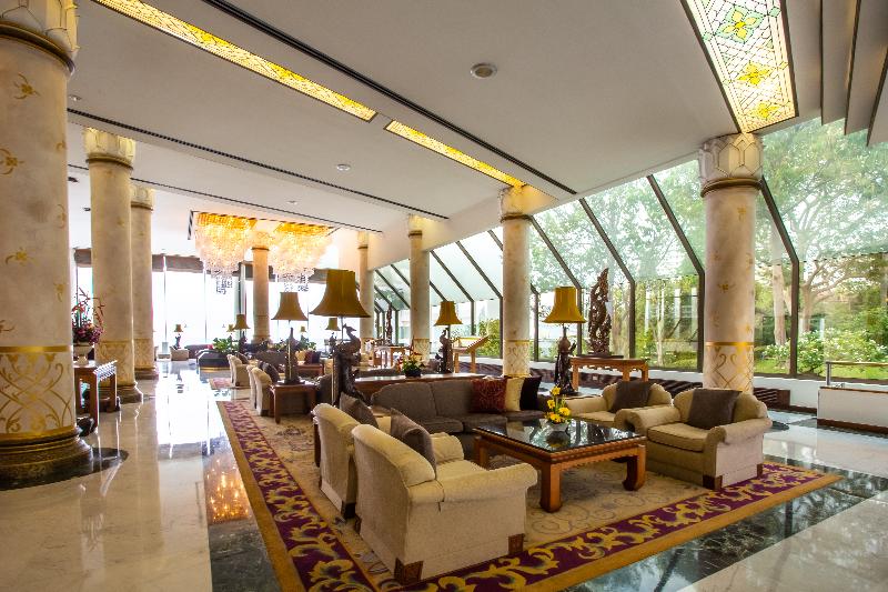 Отель Royal Wing Suites & Spa Pattaya