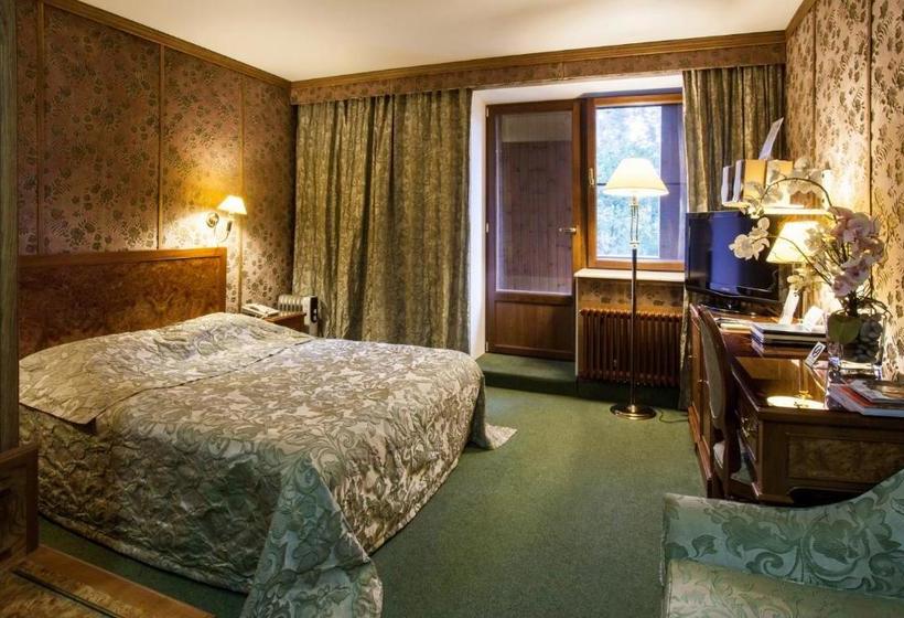 هتل Royal Zenithi