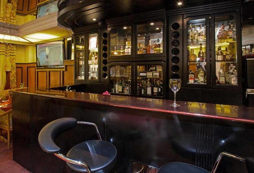 هتل Royal Zenithi