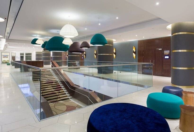 فندق Saint Petersburg