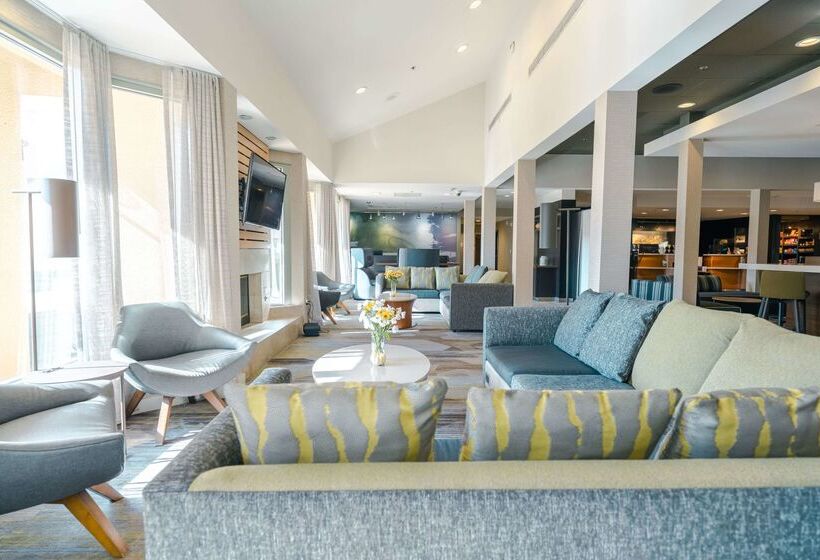 ホテル Sonesta Select Camarillo