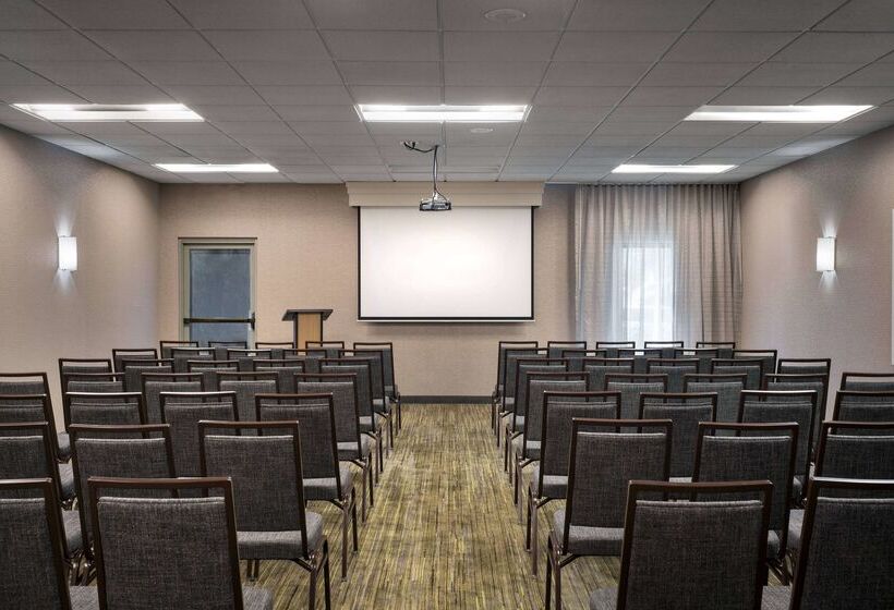 ホテル Sonesta Select Camarillo