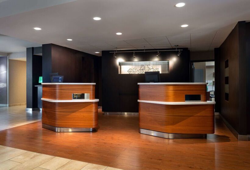 ホテル Sonesta Select Camarillo