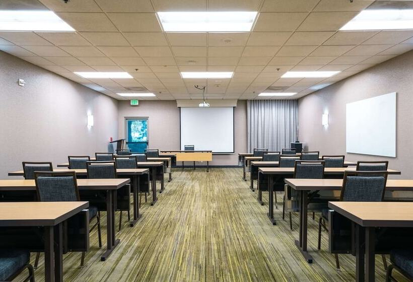 ホテル Sonesta Select Camarillo