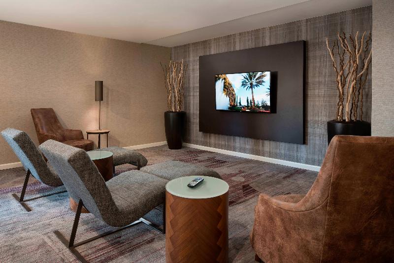 Отель Sonesta Select Los Angeles Torrance South Bay