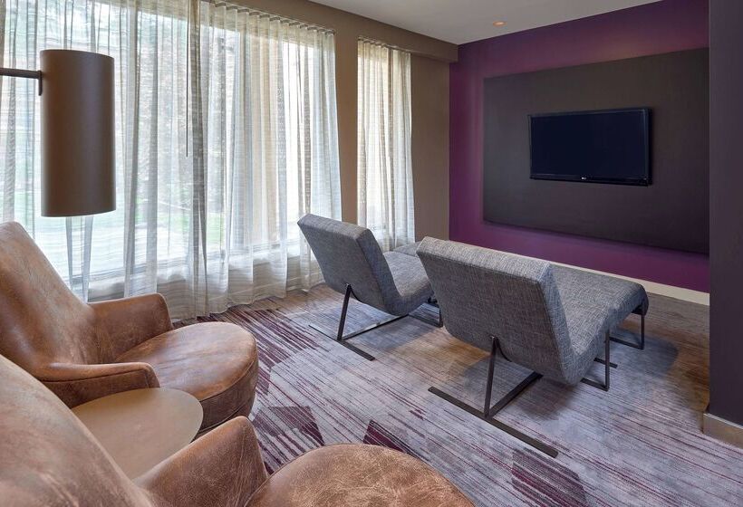 فندق Sonesta Select Miami Lakes