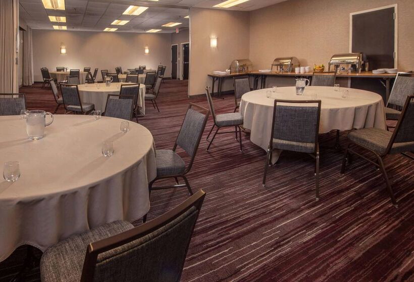 Отель Sonesta Select Newark Christiana Mall