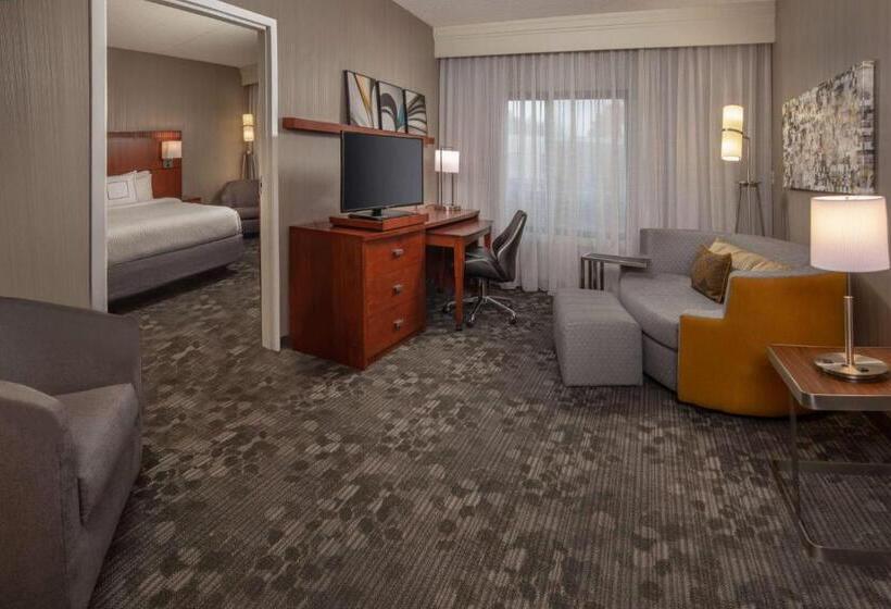 Отель Sonesta Select Newark Christiana Mall