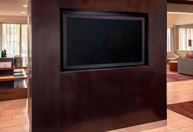 Отель Sonesta Select Newark Christiana Mall