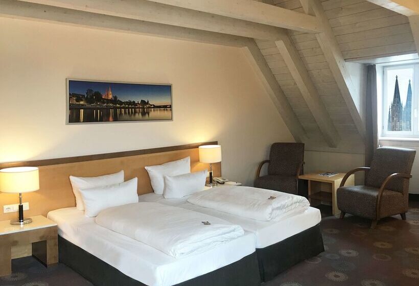 Sorat Insel Hotel Regensburg