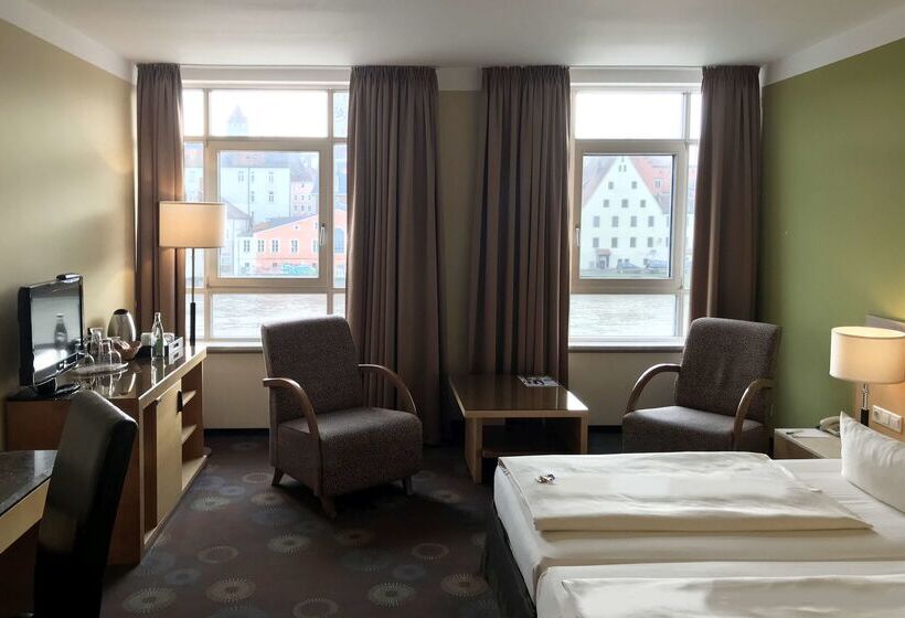 Sorat Insel Hotel Regensburg