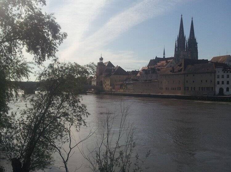 Sorat Insel Hotel Regensburg