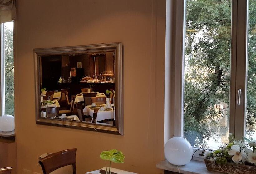 Sorat Insel Hotel Regensburg