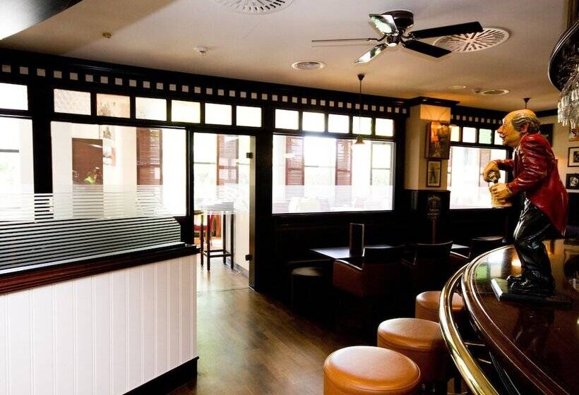 בית מלון כפרי Steigenberger  Dortmund