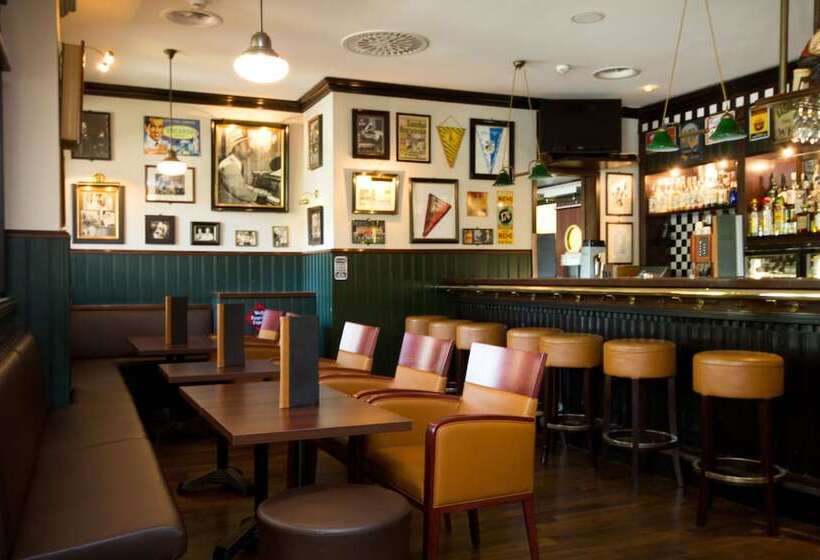 בית מלון כפרי Steigenberger  Dortmund