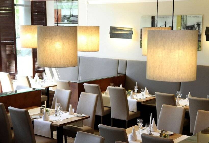 בית מלון כפרי Steigenberger  Dortmund