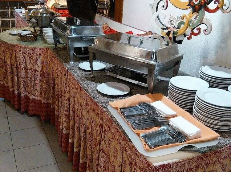 ホテル Telang Usan