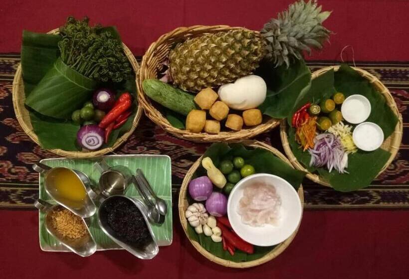 ホテル Telang Usan