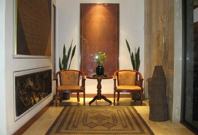 ホテル Telang Usan