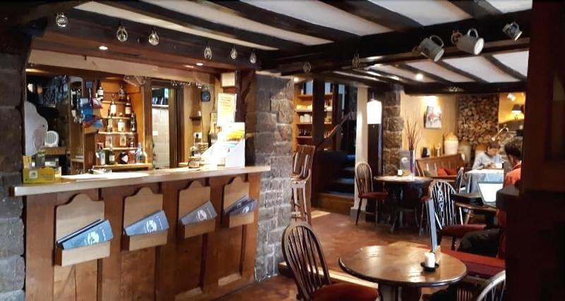 酒店 The Hoops Inn & Country