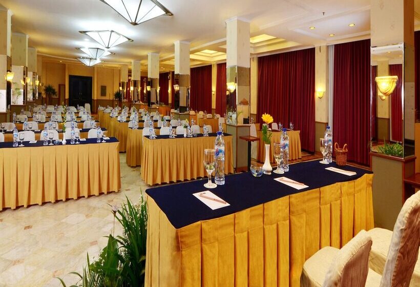 ホテル The Jayakarta Suites Bandung