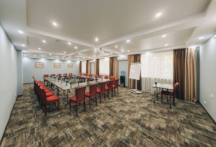 בית מלון כפרי Ulan Ude Park