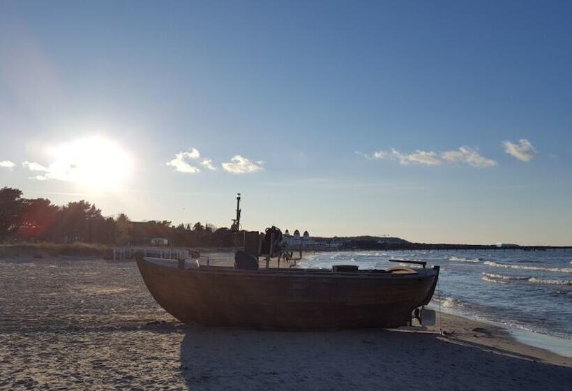 호텔 Vier Jahreszeiten Binz Adults Only