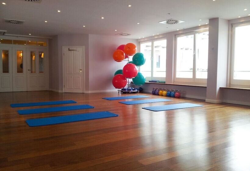 ホテル Vier Jahreszeiten Binz Adults Only