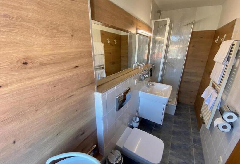 בית מלון כפרי Von Jutrzenka