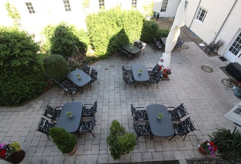 Отель Weisser Schwan