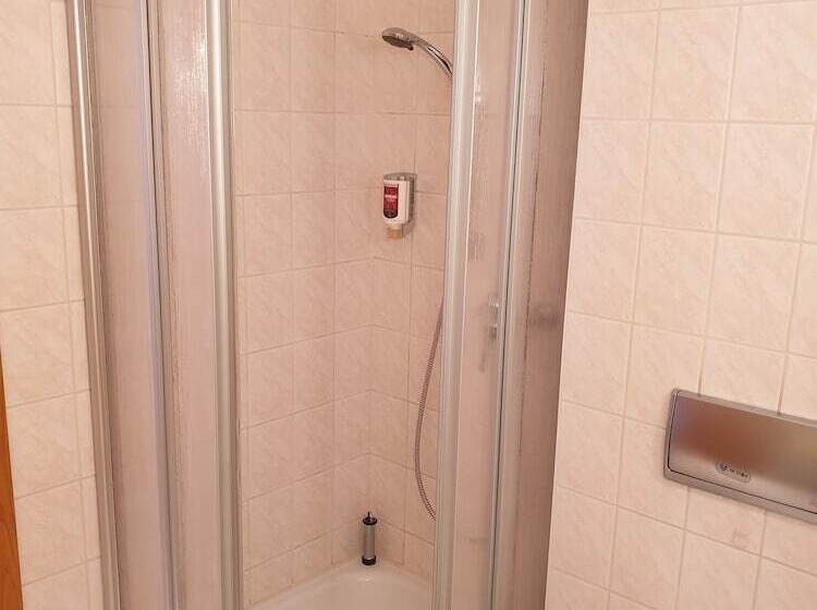 Отель Weisser Schwan