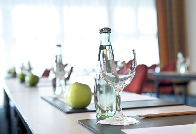 בית מלון כפרי Wyndham Garden Wismar