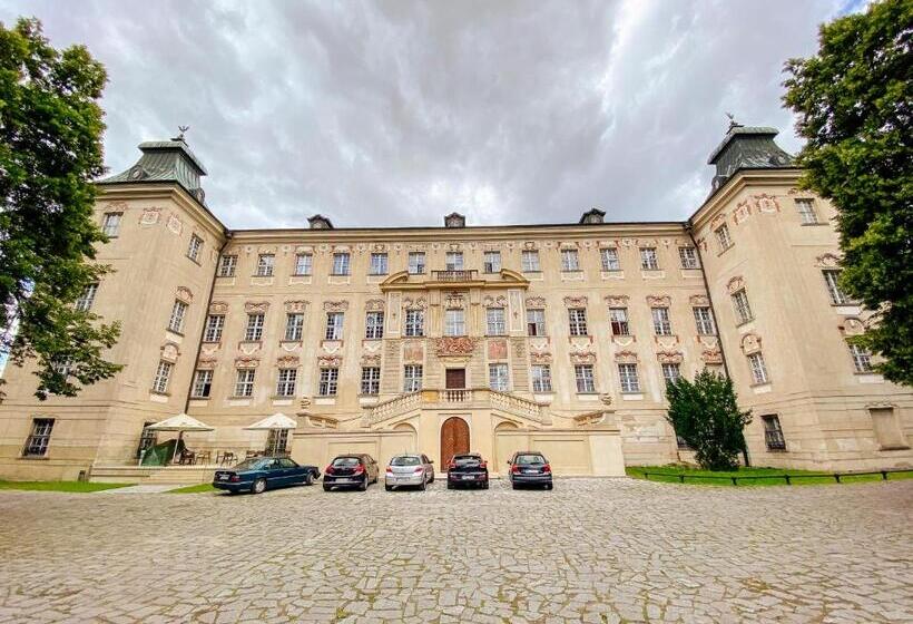 Отель Zamek Królewski W Rydzynie