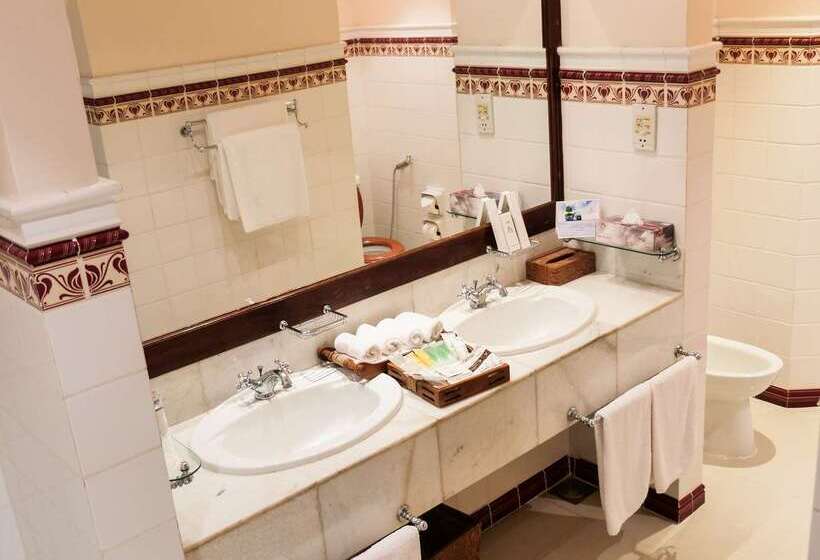 בית מלון כפרי Zanzibar Serena