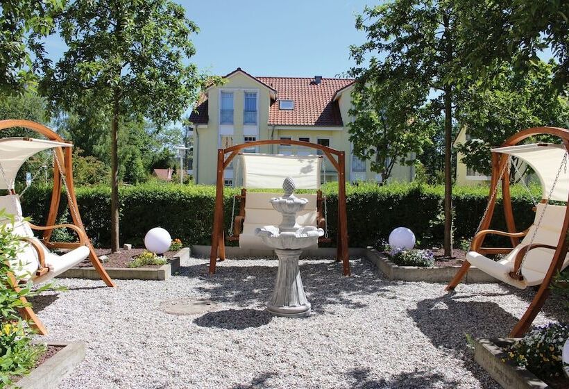 Hotel Zur Post  Ein Rovell