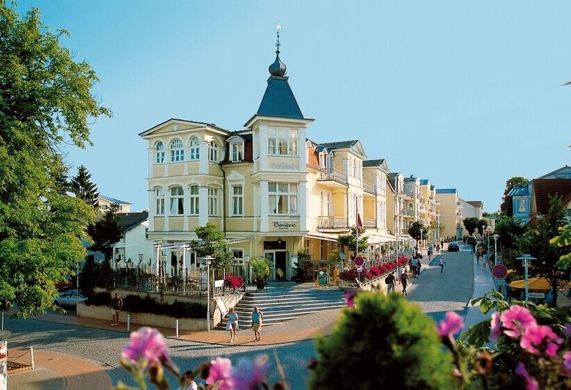 Hotel Zur Post  Ein Rovell