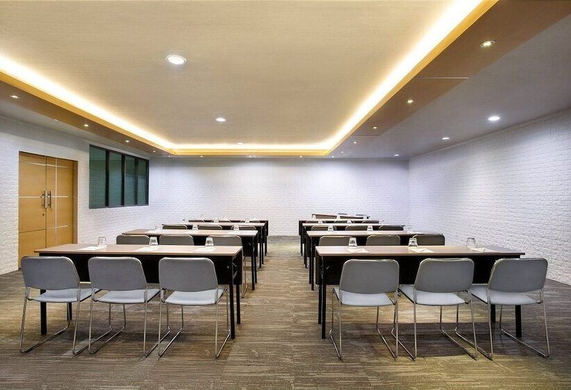 Tamarin Hotel Jakarta Manage By Vib Hospitality Management