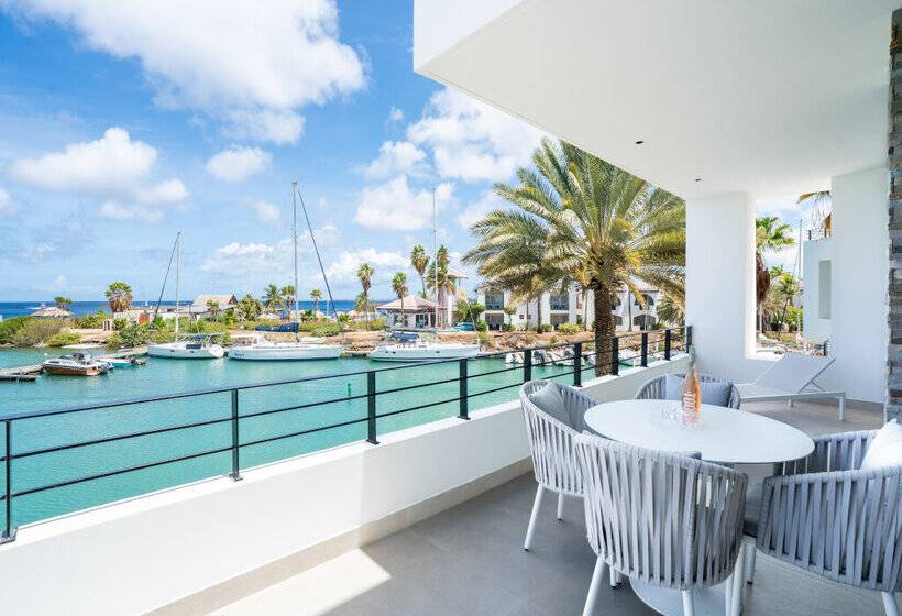 Van Der Valk Plaza Beach & Dive Resort Bonaire