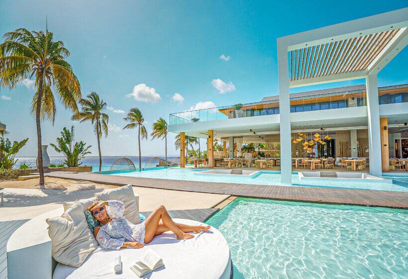 Van Der Valk Plaza Beach & Dive Resort Bonaire