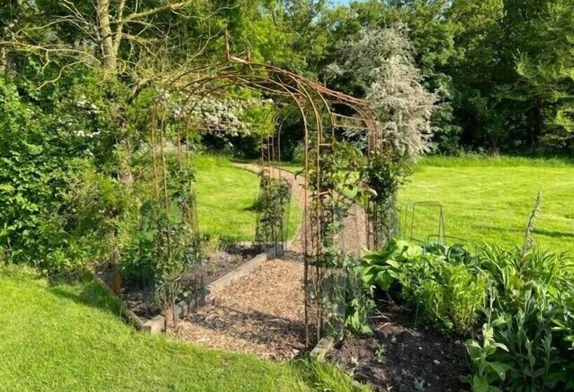 Bed and Breakfast The Coppleridge Inn