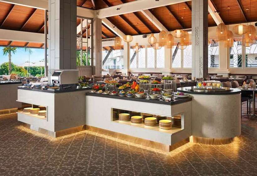 Doubletree By Hilton Damai Laut Resort