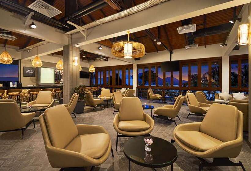 Doubletree By Hilton Damai Laut Resort