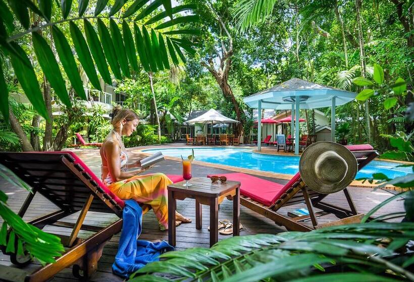 Green Island Resort