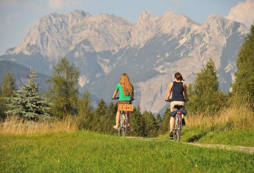 Отель A Vita Viktoria & A Vita Living Luxury Apartments