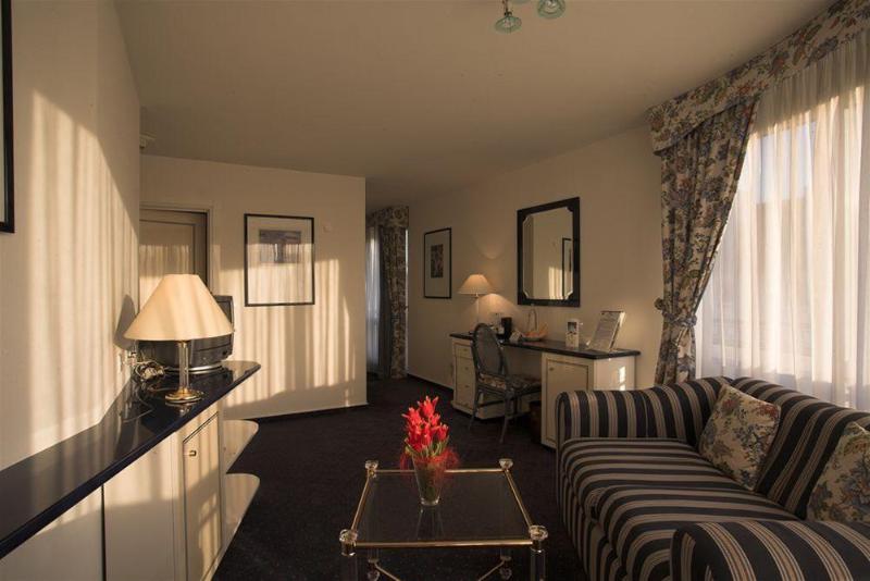 Отель Alexander Am Zoo