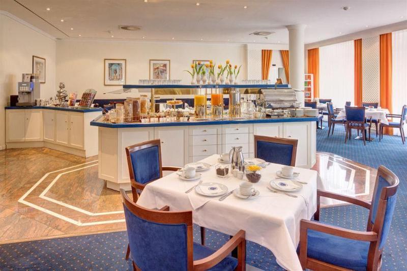 Отель Alexander Am Zoo