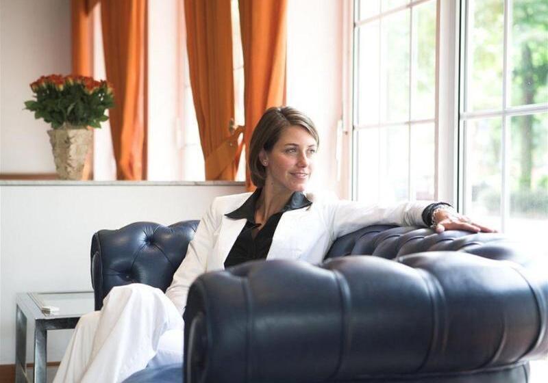 Отель Alexander Am Zoo