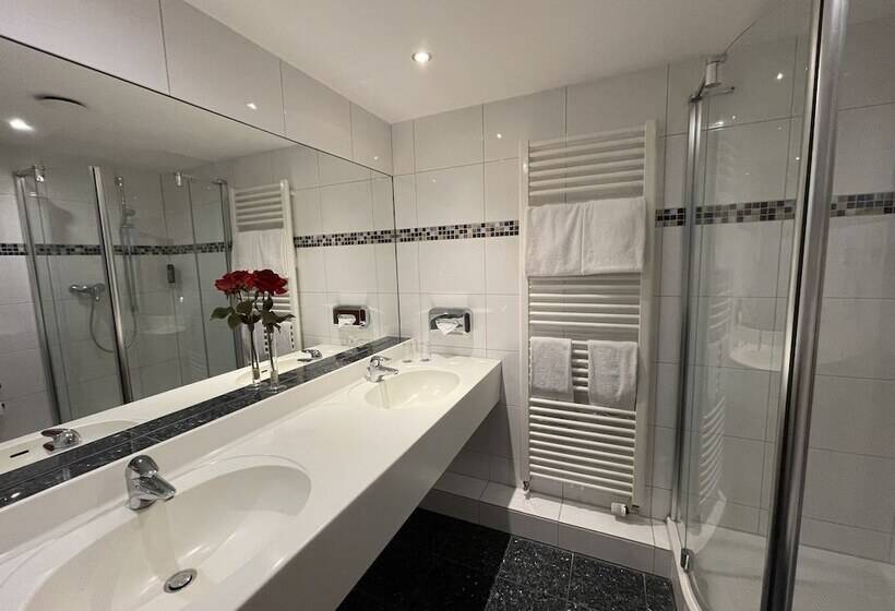 Отель Alexander Am Zoo