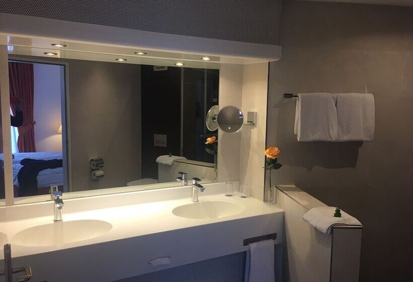 Отель Alexander Am Zoo