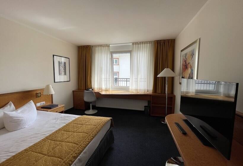 Отель Alexander Am Zoo